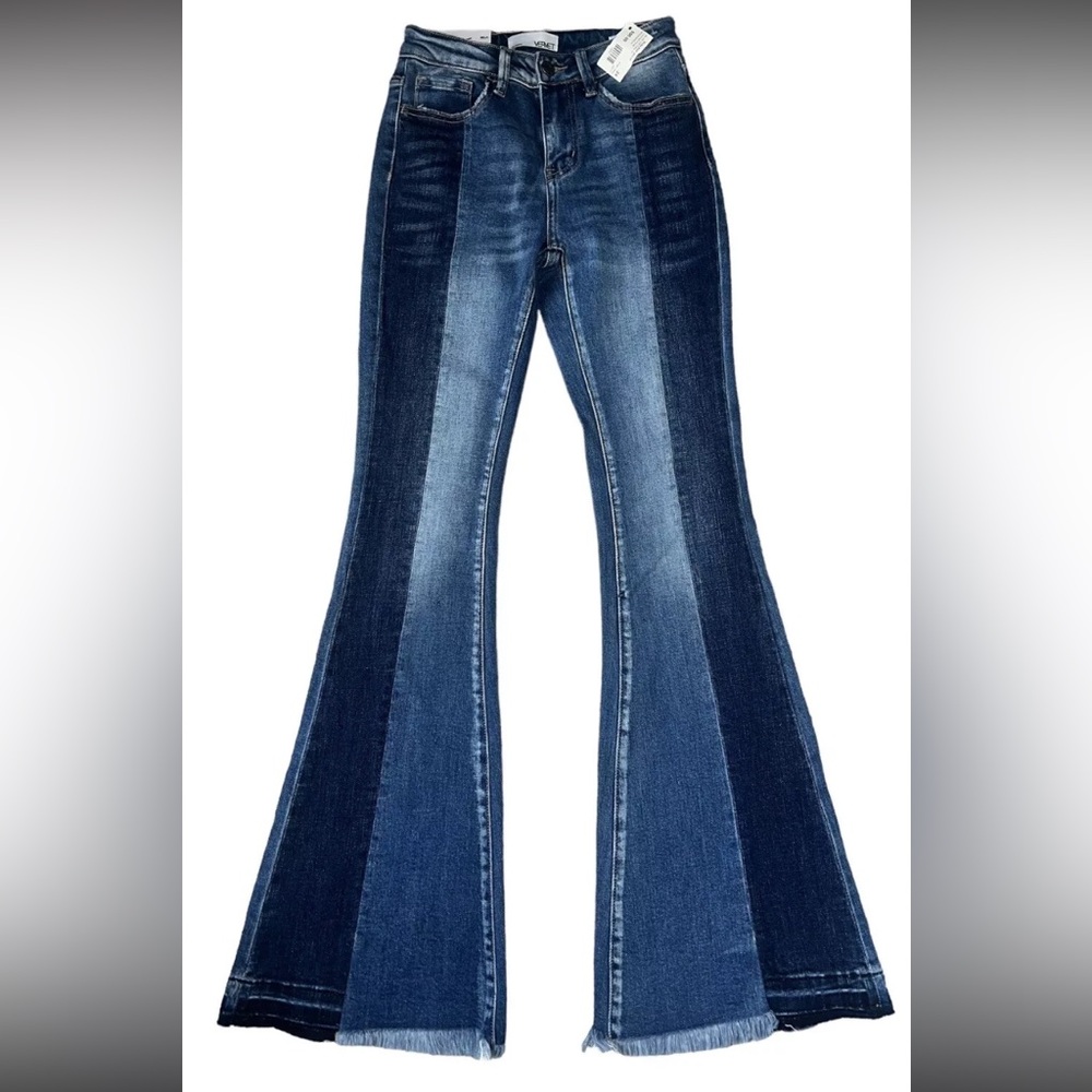 Flying Monkey women’s two-tone Flared Blue Jeans size 29